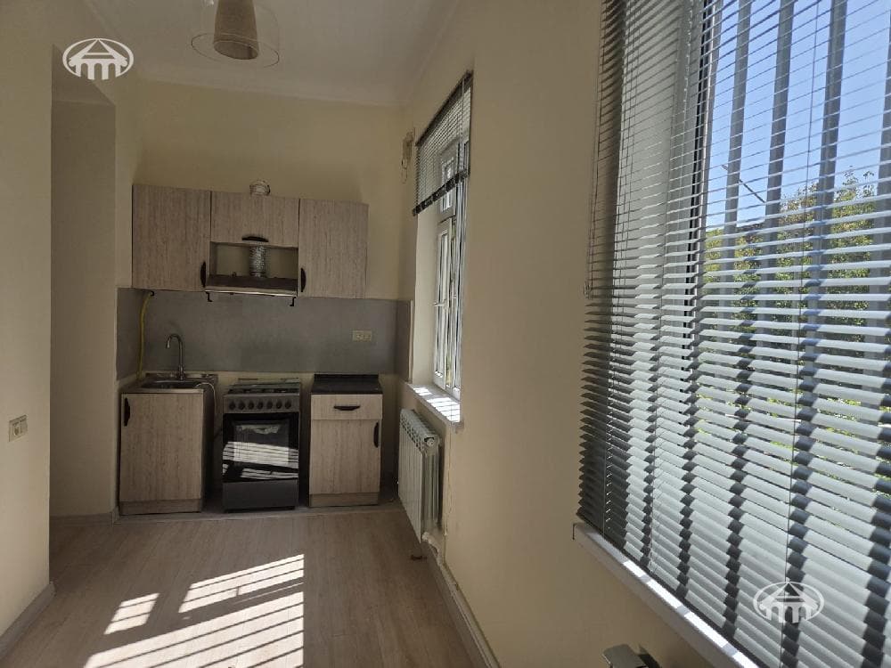 Apartment · 3 rooms · 84 m² · Kentron — photo 6 / 16