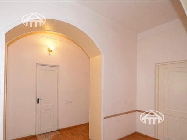 Առանձնատուն · 7 սեն. · 540 մ² · Աջափնյակ