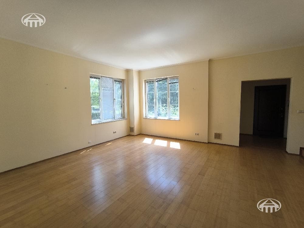Особняк · 5 комн. · 407 м² · Ваагни