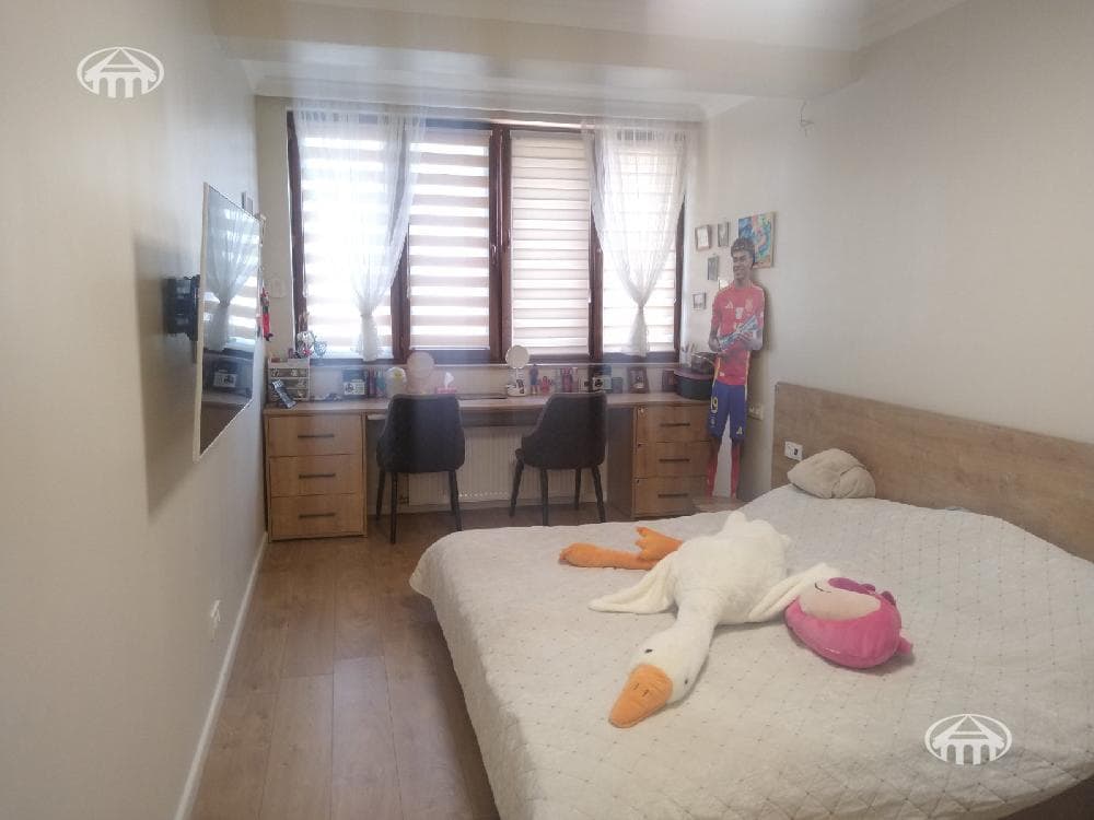 Квартира · 3 комн. · 113 м² · Арабкир