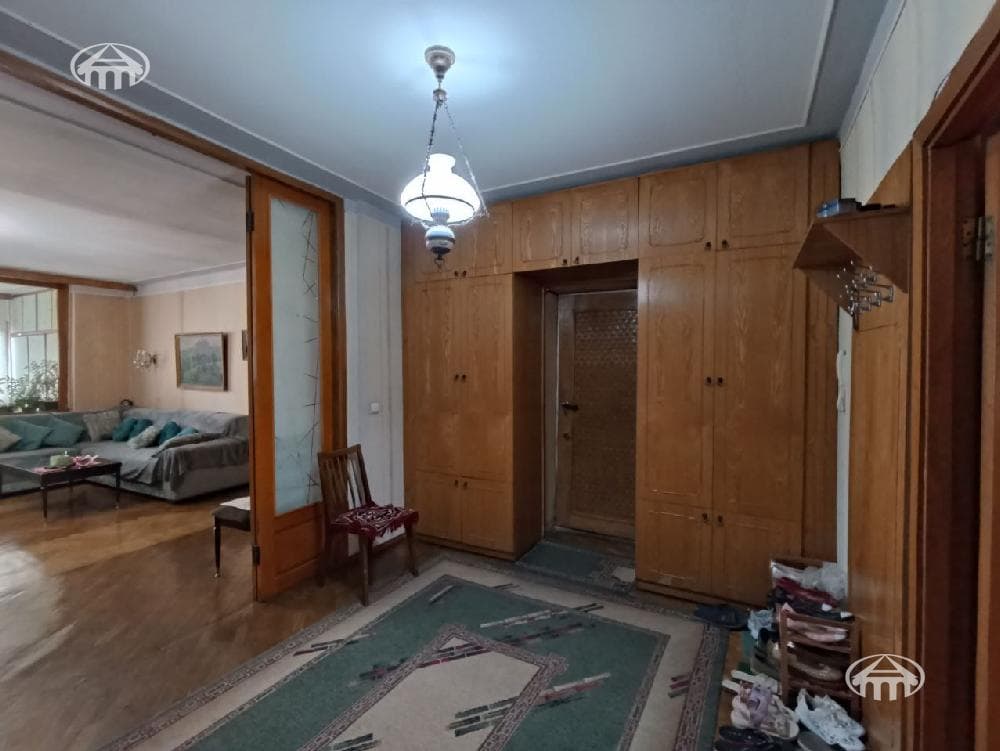 Квартира · 4 комн. · 115 м² · Кентрон