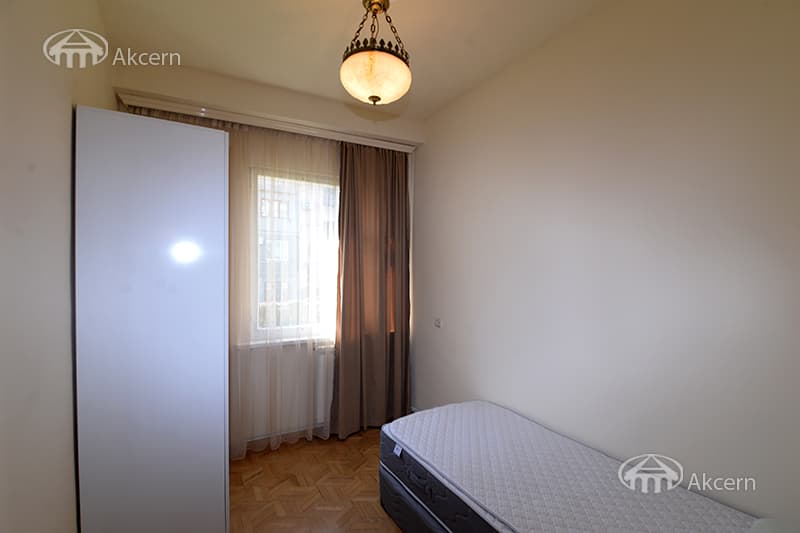 House · 5 rooms · 259 m² · Arabkir — photo 41 / 46