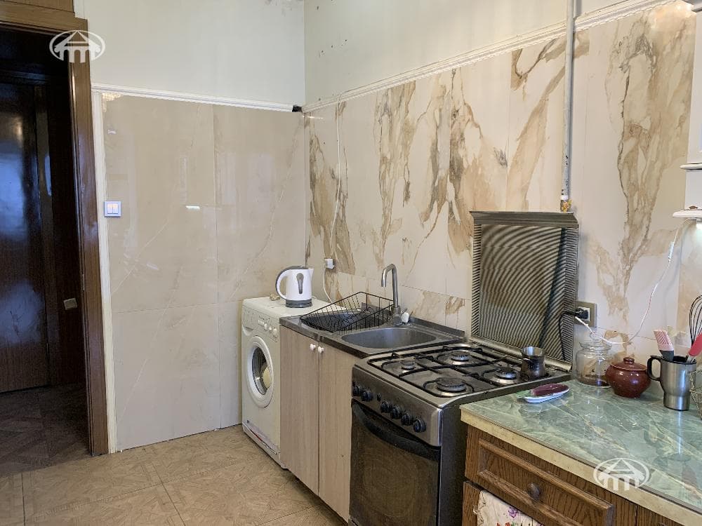 Apartment · 3 rooms · 88 m² · Kentron