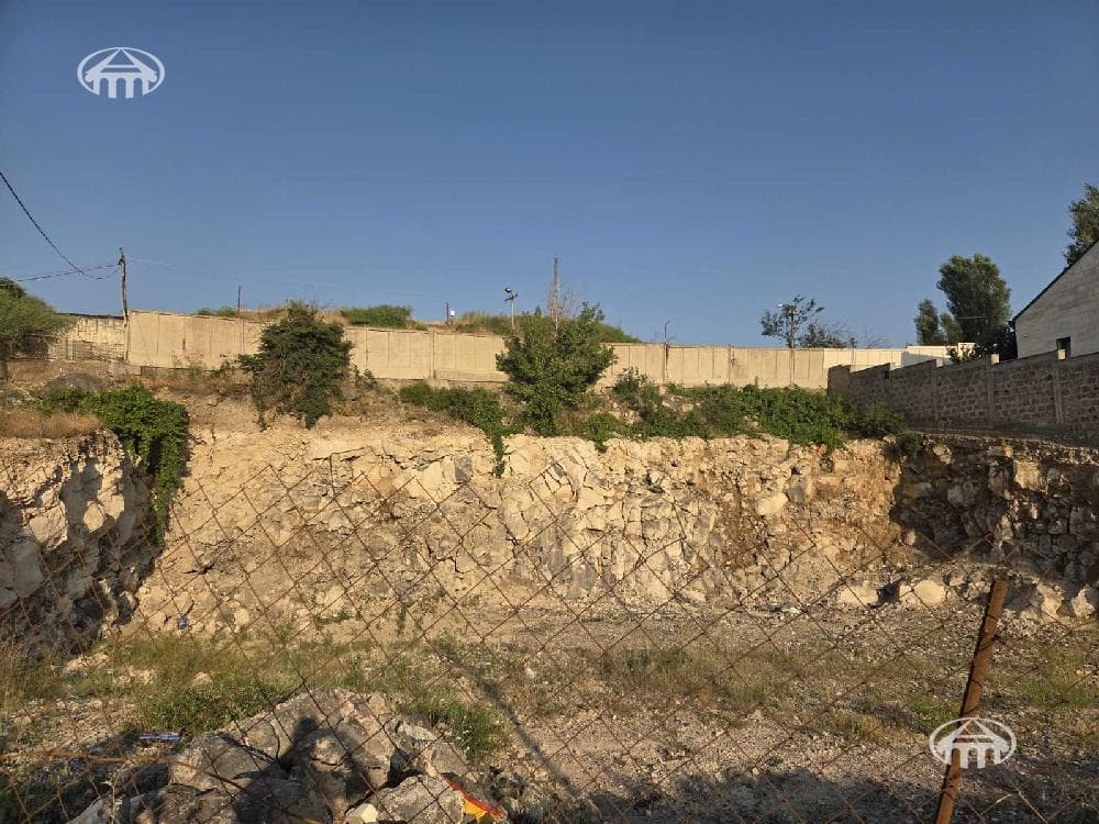 Land · 1,165 m² · Nork-Marash