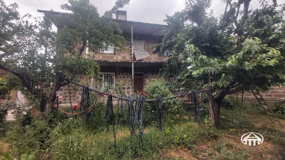 Дом · 211 м² · Алапарс