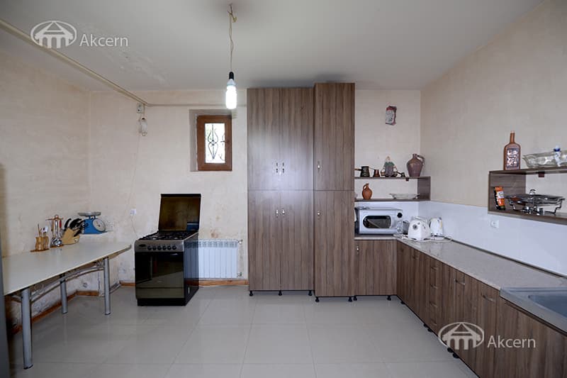 Особняк · 6 комн. · 440 м² · Кентрон