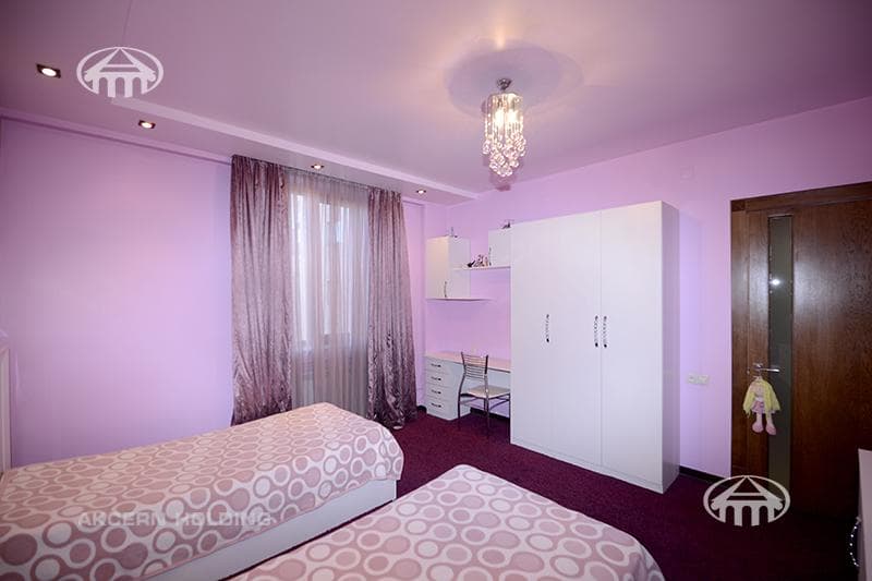 Квартира · 3 комн. · 115 м² · Кентрон
