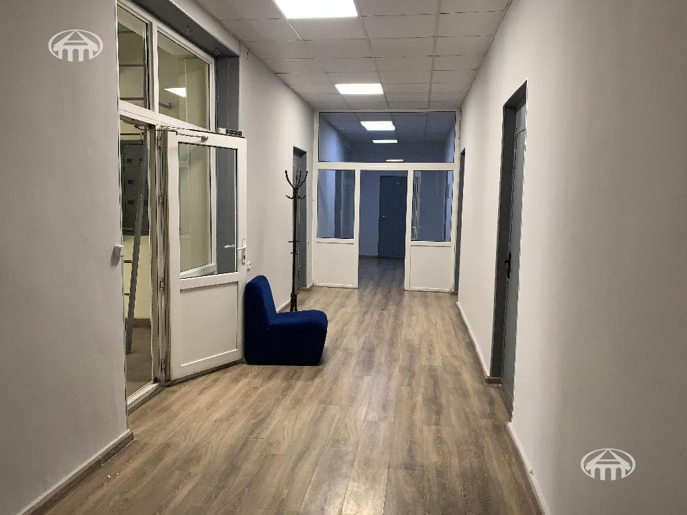 Office · 114 m² · Kentron