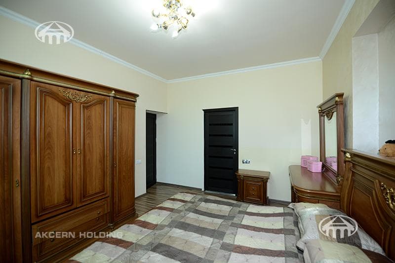 Особняк · 4 комн. · 261 м² · Давташен