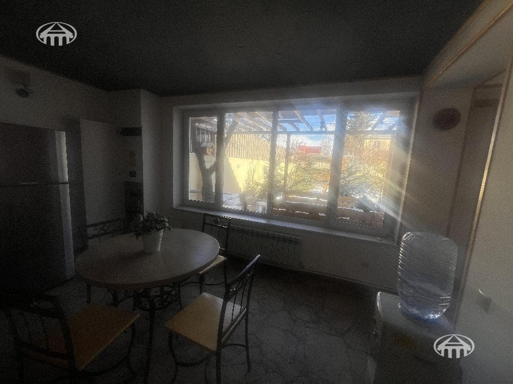 Mansion · 3 rooms · 240 m² · Djrvej