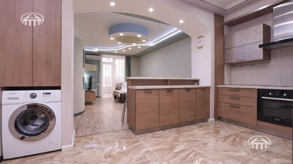 Բնակարան · 2 սեն. · 56 մ² · Կենտրոն