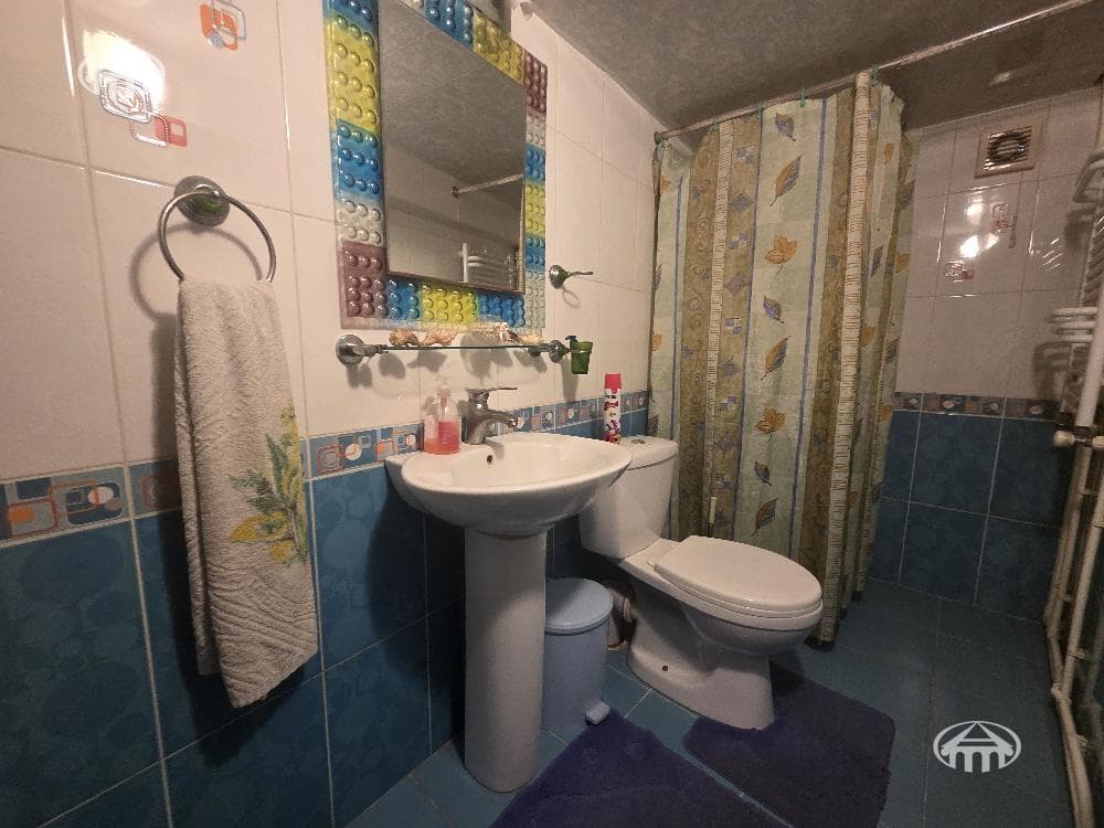 Дом · 5 комн. · 319 м² · Шенгавит