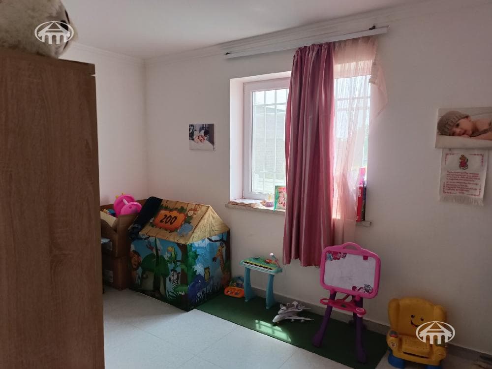 Mansion · 6 rooms · 322 m² · Ptghunq
