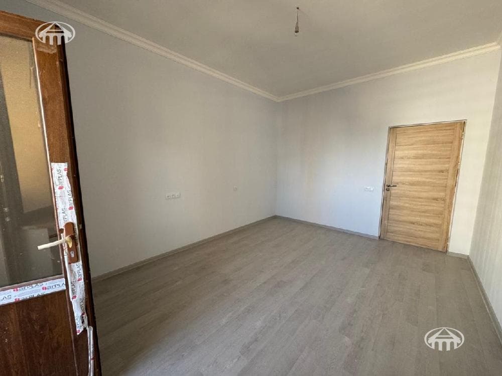 Квартира · 3 комн. · 100 м² · Аджапняк