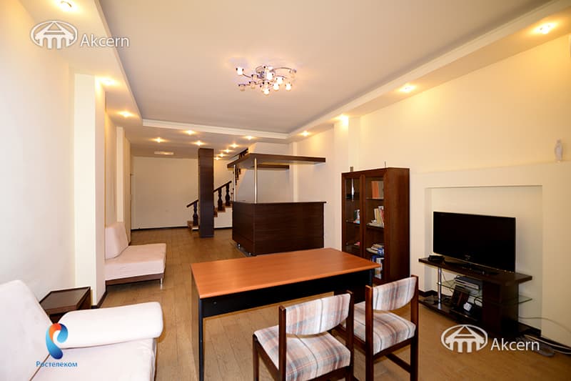 Apartment · 4 rooms · 215 m² · Kentron