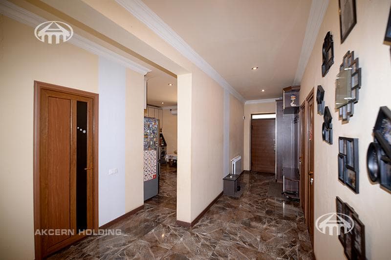 Առանձնատուն · 5 սեն. · 170 մ² · Աջափնյակ