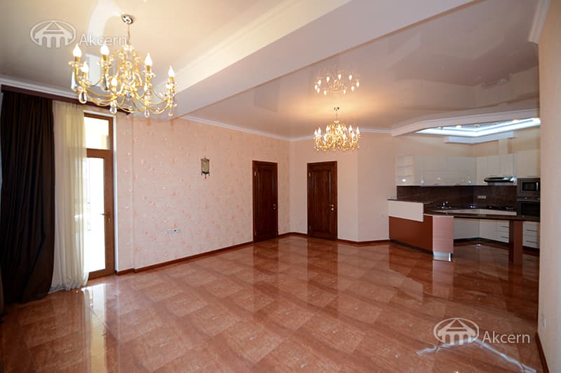 Квартира · 4 комн. · 133 м² · Арабкир