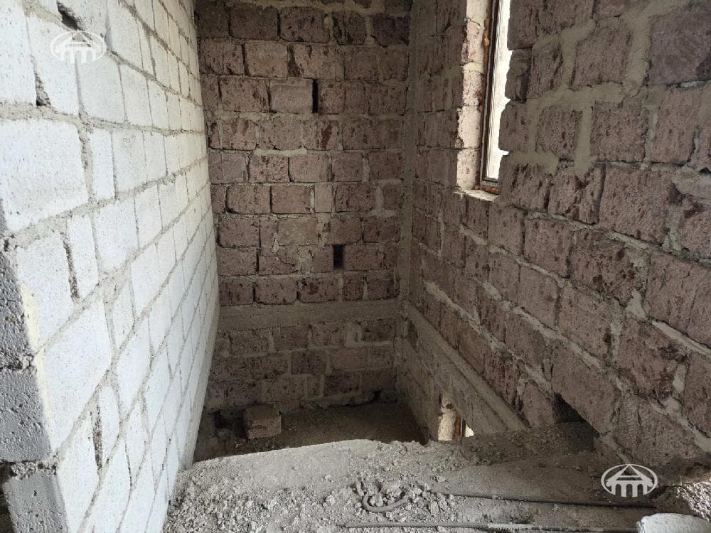 Mansion · 4 rooms · 113 m² · Zovuni