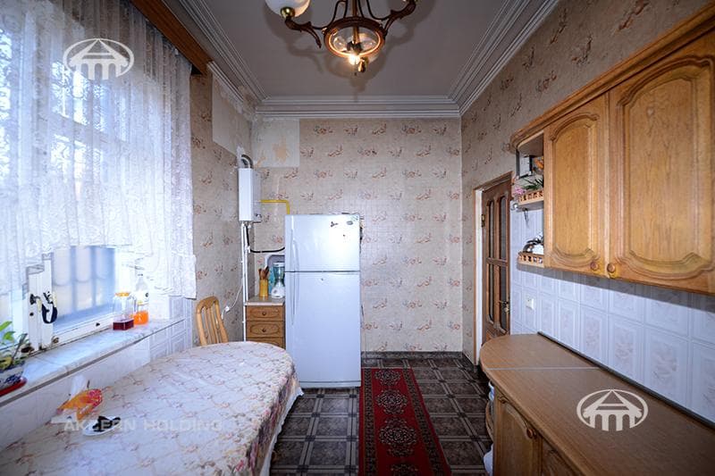 Особняк · 350 м² · Котайкская область
