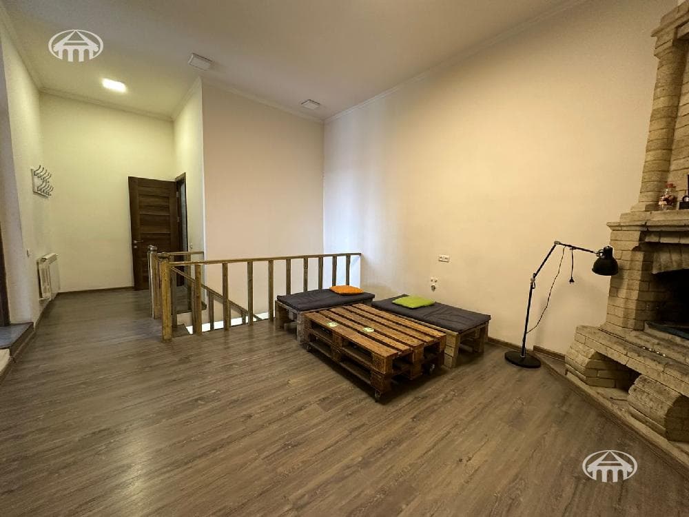 Office · 179 m² · Arabkir