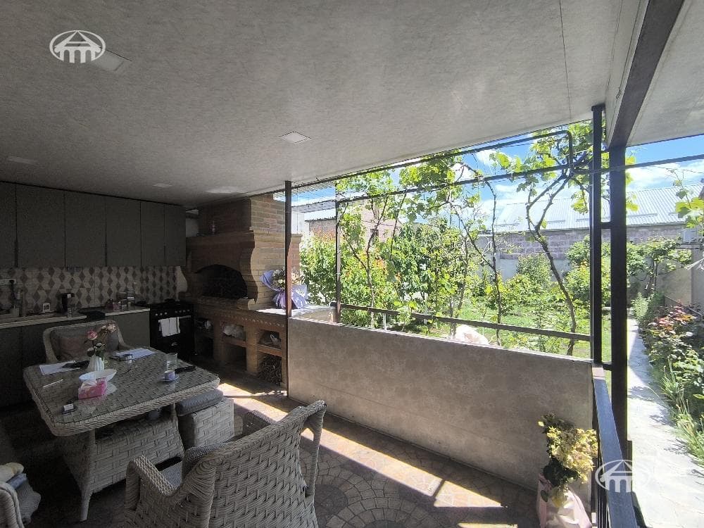 Mansion · 4 rooms · 90 m² · Malatia-Sebastia