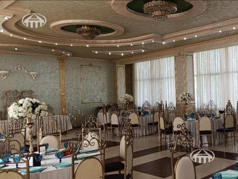 Ռեստորան · 532 մ² · Ավան