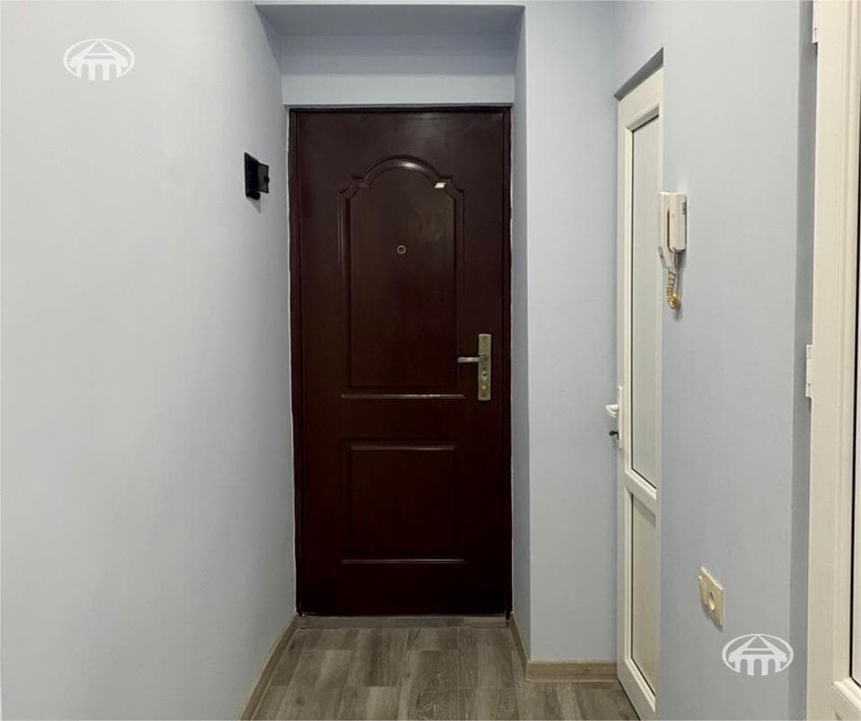 Apartment · 1 rooms · 38 m² · Kentron