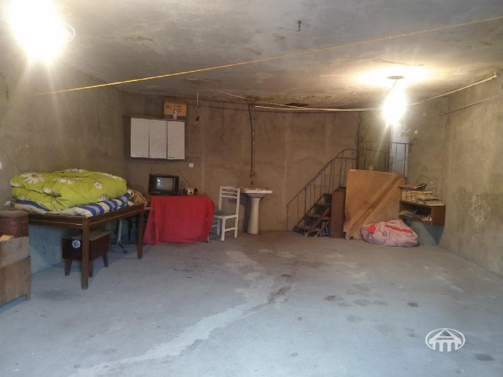 House · 5 rooms · 220 m² · Arabkir