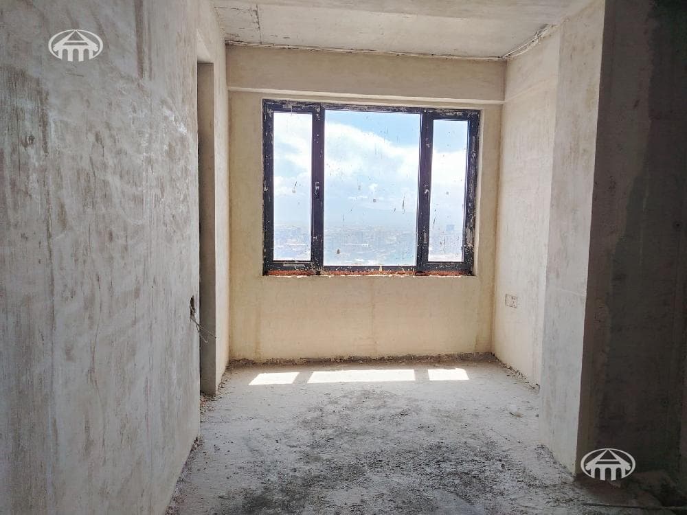 Apartment · 2 rooms · 65 m² · Kentron
