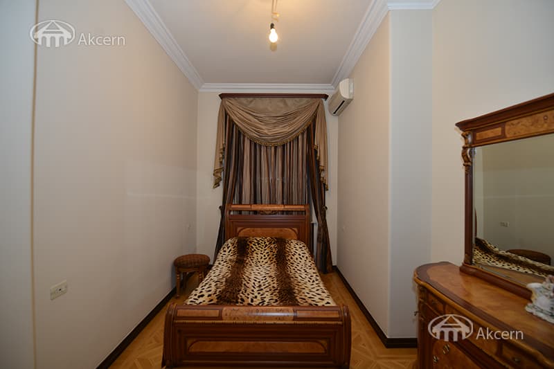Առանձնատուն · 7 սեն. · 400 մ² · Արաբկիր