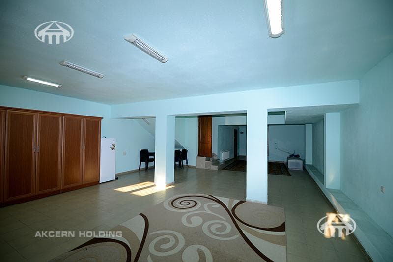 Дом · 4 комн. · 304 м² · Арабкир