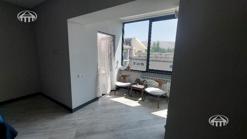 Առանձնատուն · 5 սեն. · 470 մ² · Ձորաղբյուր