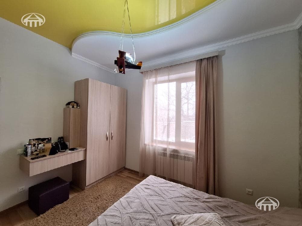 Особняк · 331 м² · Давташен