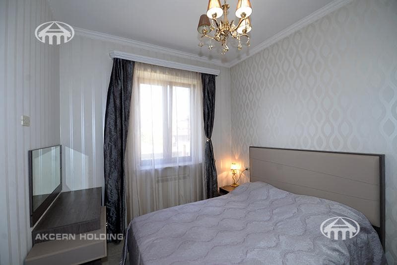 Mansion · 5 rooms · 330 m² · v. Arinj