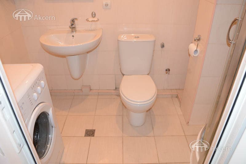 Բնակարան · 1 սեն. · 42 մ² · Կենտրոն