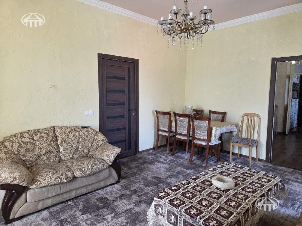 Առանձնատուն · 4 սեն. · 110 մ² · Կենտրոն