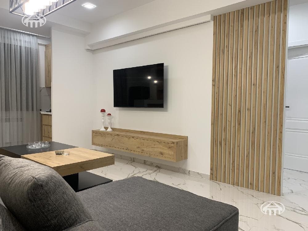 Apartment · 1 rooms · 43 m² · Kentron