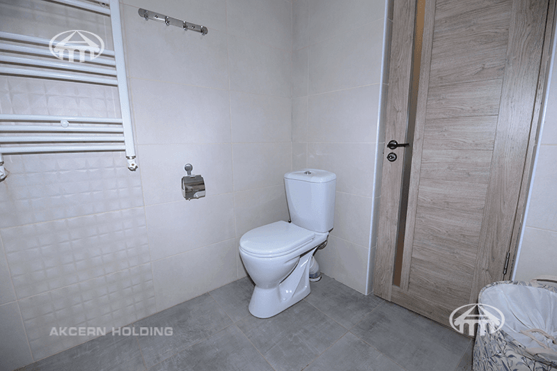 Mansion · 5 rooms · 151 m² · v. Arinj