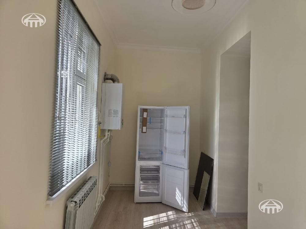 Apartment · 3 rooms · 84 m² · Kentron — photo 7 / 16