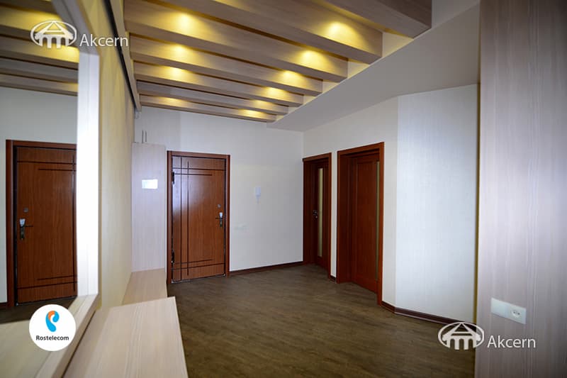 Apartment · 3 rooms · 95 m² · Kentron