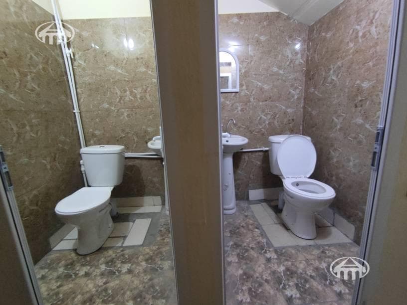 Գրասենյակ · 285 մ² · Կենտրոն