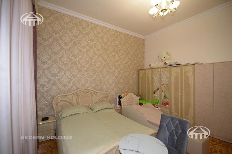 Mansion · 5 rooms · 203 m² · Kentron