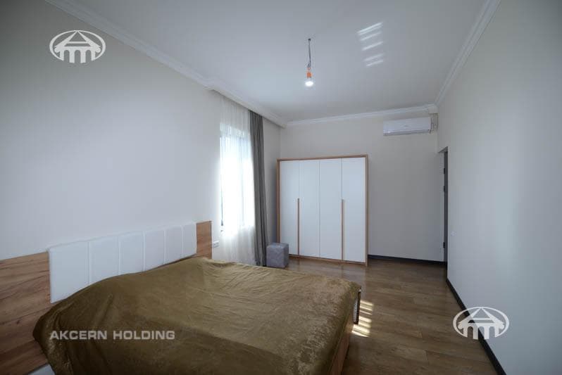 Особняк · 5 комн. · 380 м² · Аван