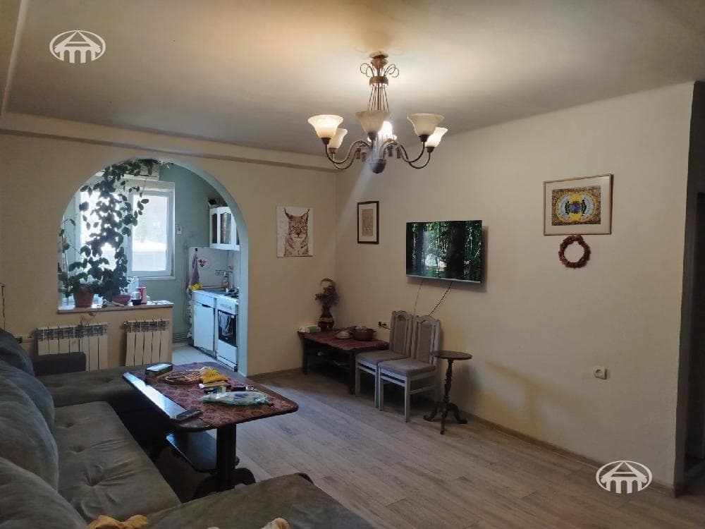 Квартира · 2 комн. · 74 м² · Кентрон