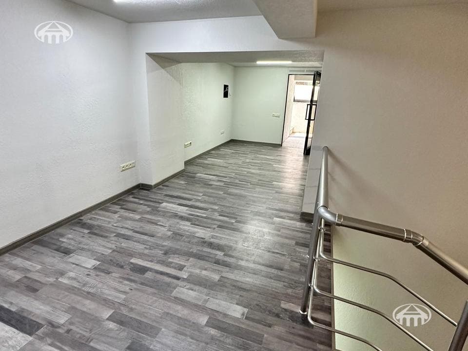 Магазин · 177 м² · Кентрон