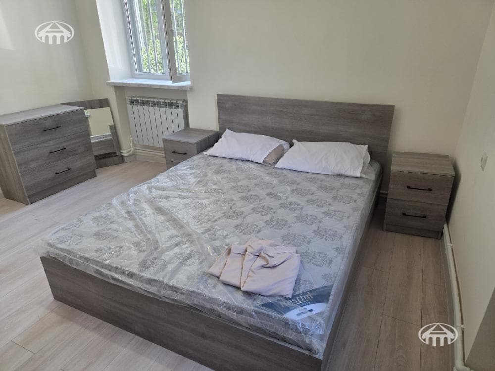 Apartment · 3 rooms · 84 m² · Kentron — photo 9 / 16