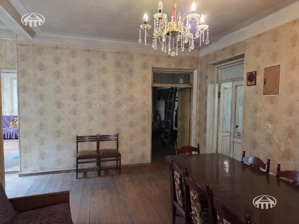 Առանձնատուն · 5 սեն. · 136 մ² · Քանաքեռ-Զեյթուն