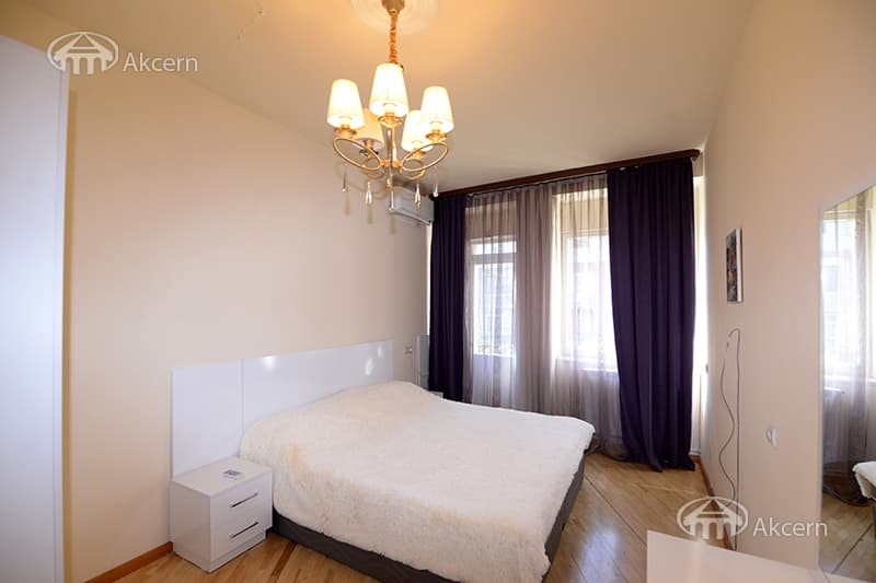 House · 5 rooms · 259 m² · Arabkir — photo 30 / 46
