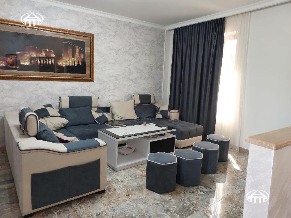 Mansion · 4 rooms · 113 m² · Zovuni