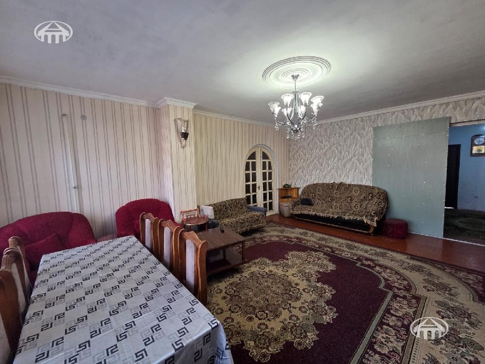 House · 7 rooms · 542 m² · Ajapnyak